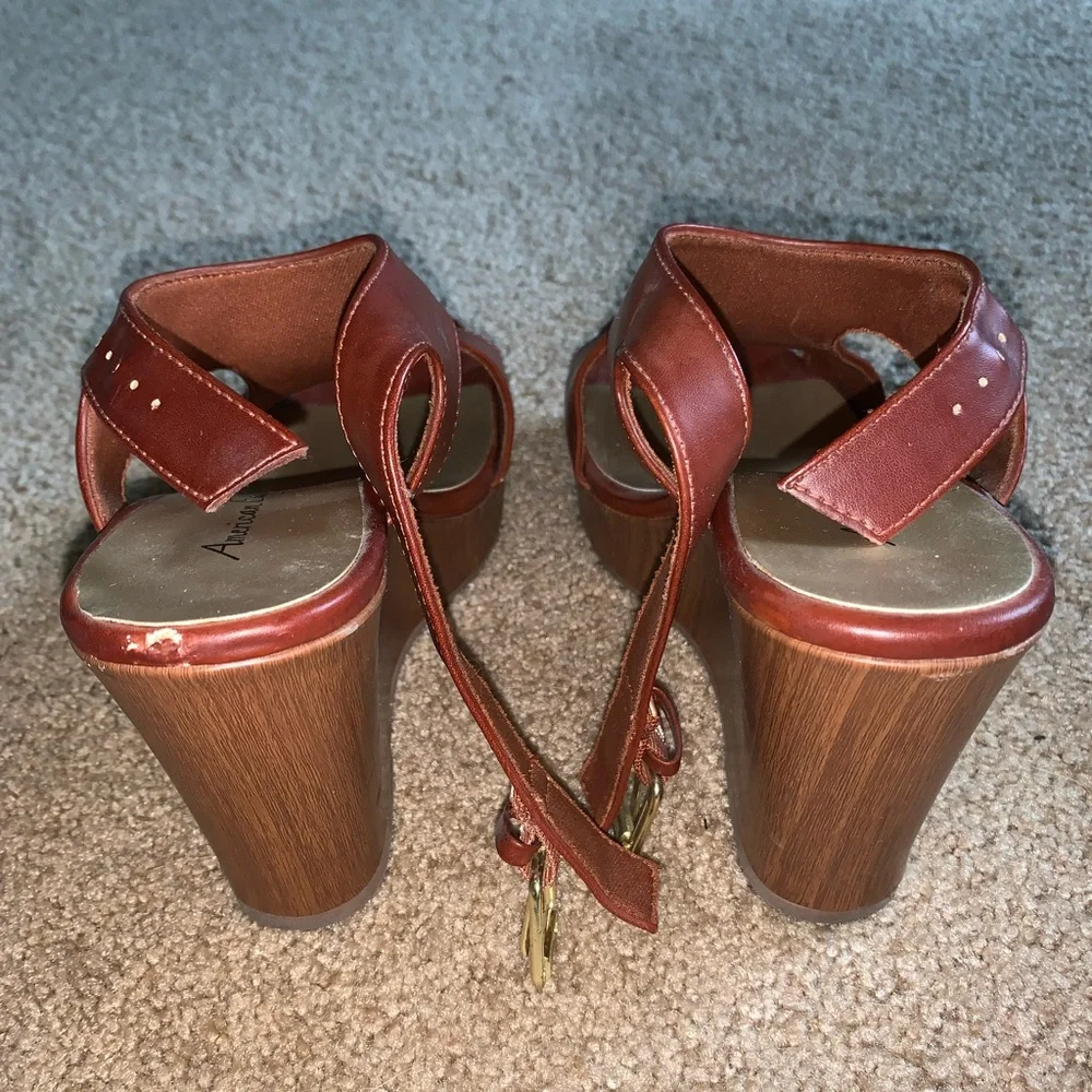 American Eagle Auburn Wedge Heels - Size 7 - Picture 3 of 4